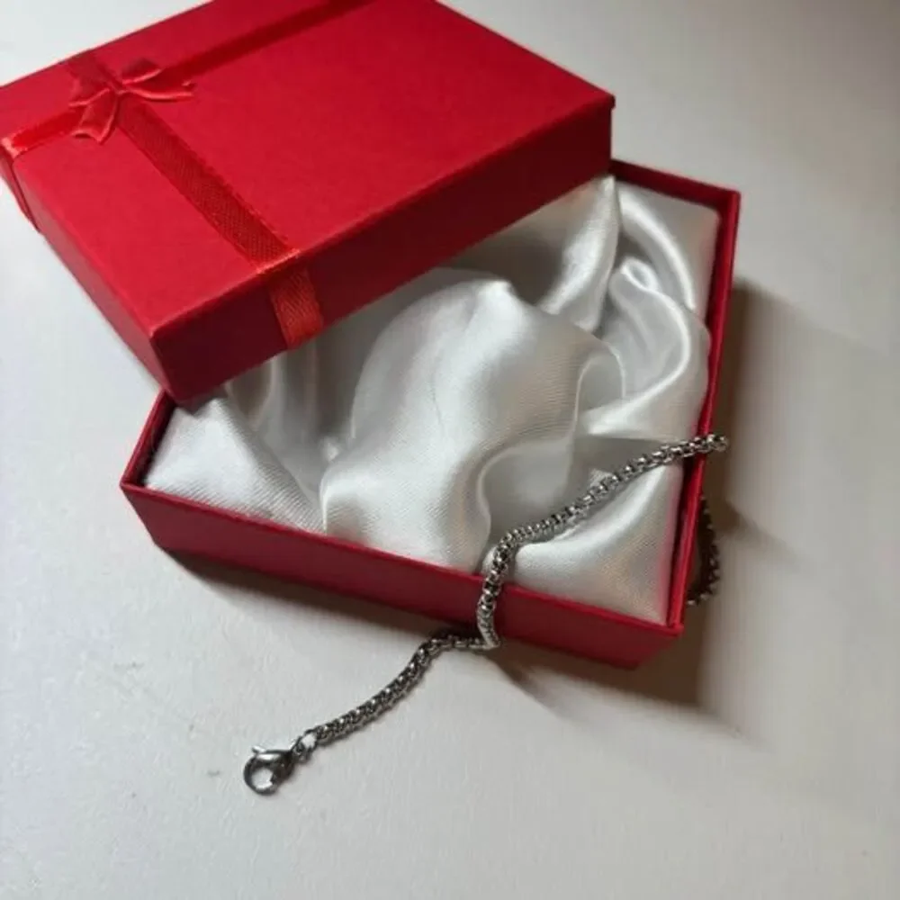 🎁🎁 Free shipping!! 316L Stainless Steel Venetian Box Chain Bracelet